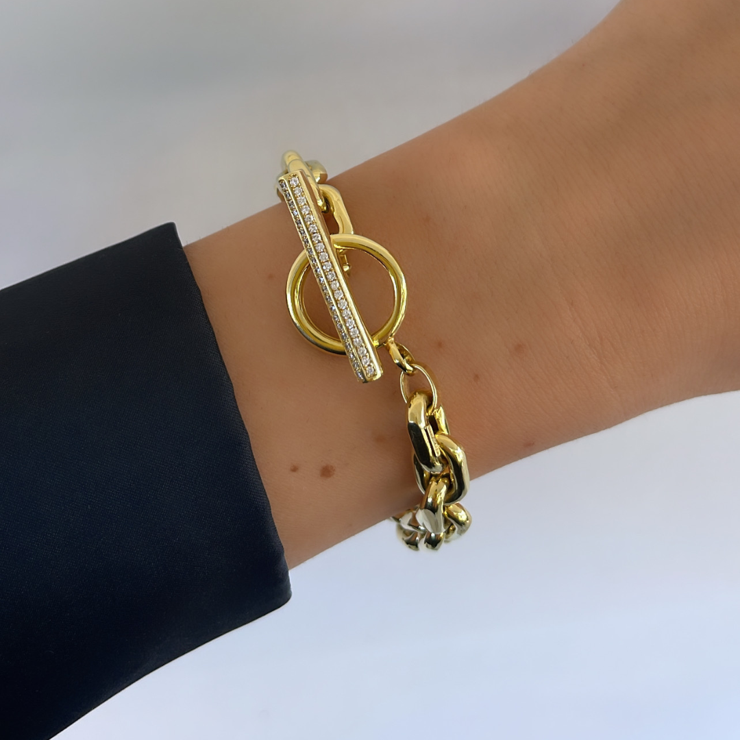 Gold Chain Bracelet and Diamond Toggle