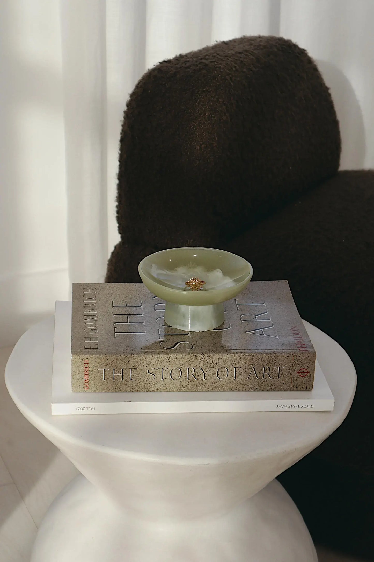 Pia | Resin Pedestal Bowl – Handmade Functional Decor