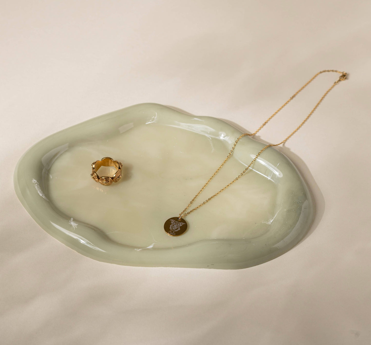 Kai | Wavy Resin Catchall Tray | Sculptural, Jewelry, Decor