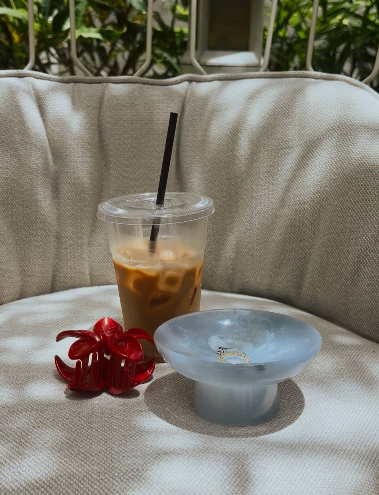 Pia | Resin Pedestal Bowl – Handmade Functional Decor